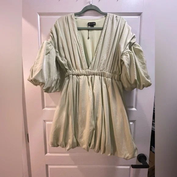 PrettyLittleThing | Dresses | Green Puffy Dress Pretty Little Thing |  Poshmark